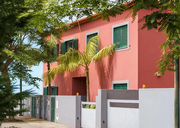 Casa de hóspedes Guestready - Exquisite With Sea Views Calheta (Madeira)