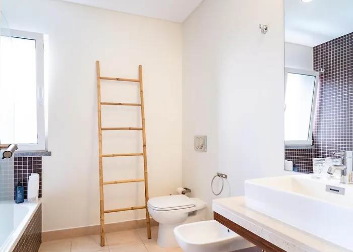 Guestready - Exquisite With Sea Views 4*