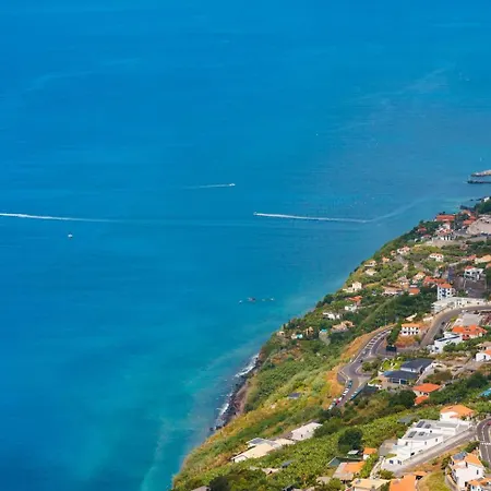 Guestready - Exquisite With Sea Views